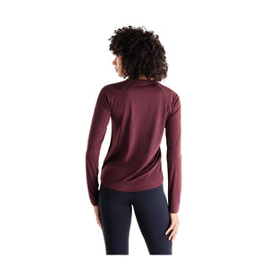 NEW BALANCE ATHLETICS MANCHES LONGUES - FEMME