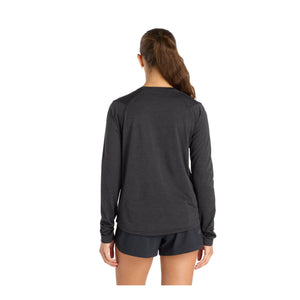 NEW BALANCE ATHLETICS MANCHES LONGUES - FEMME