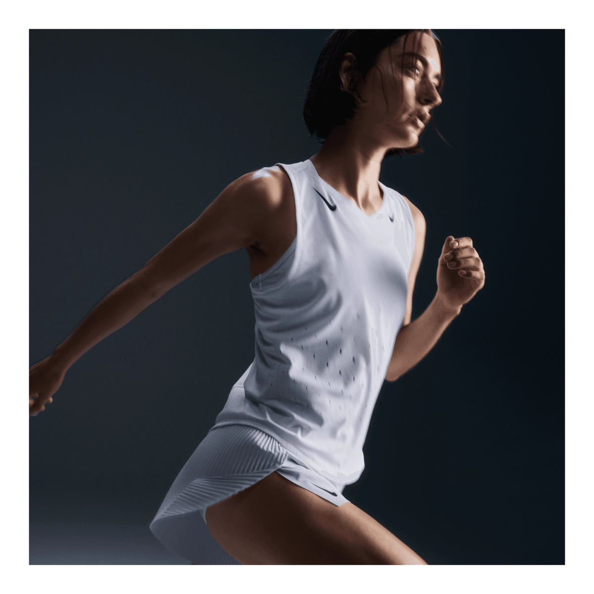 NIKE AEROSWIFT SINGLET - FEMME