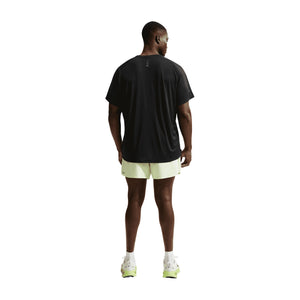 NIKE STRIDE T-SHIRT MANCHES COURTES - HOMME