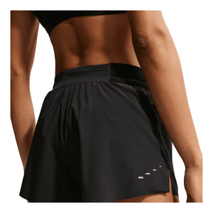 NIKE SWIFT MID-RISE 2.5" SHORTS - FEMME