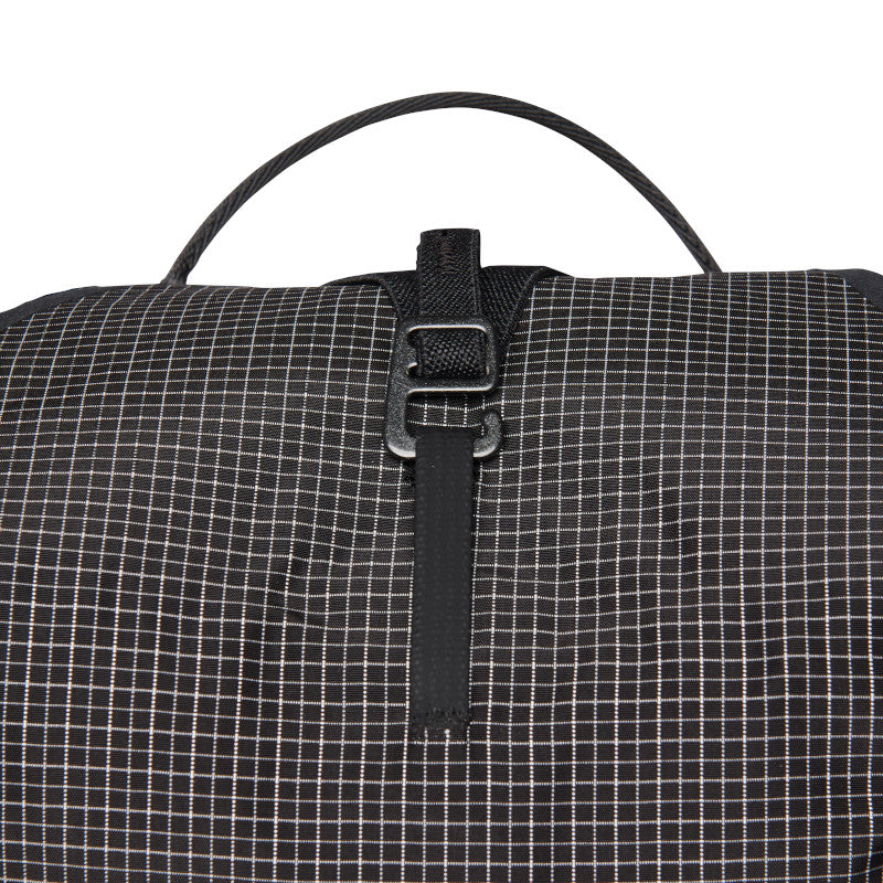 BLACK DIAMOND DISTANCE 15 BACKPACK