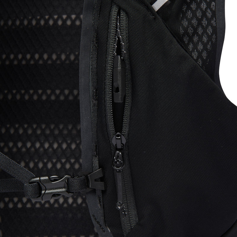 BLACK DIAMOND DISTANCE 15 BACKPACK