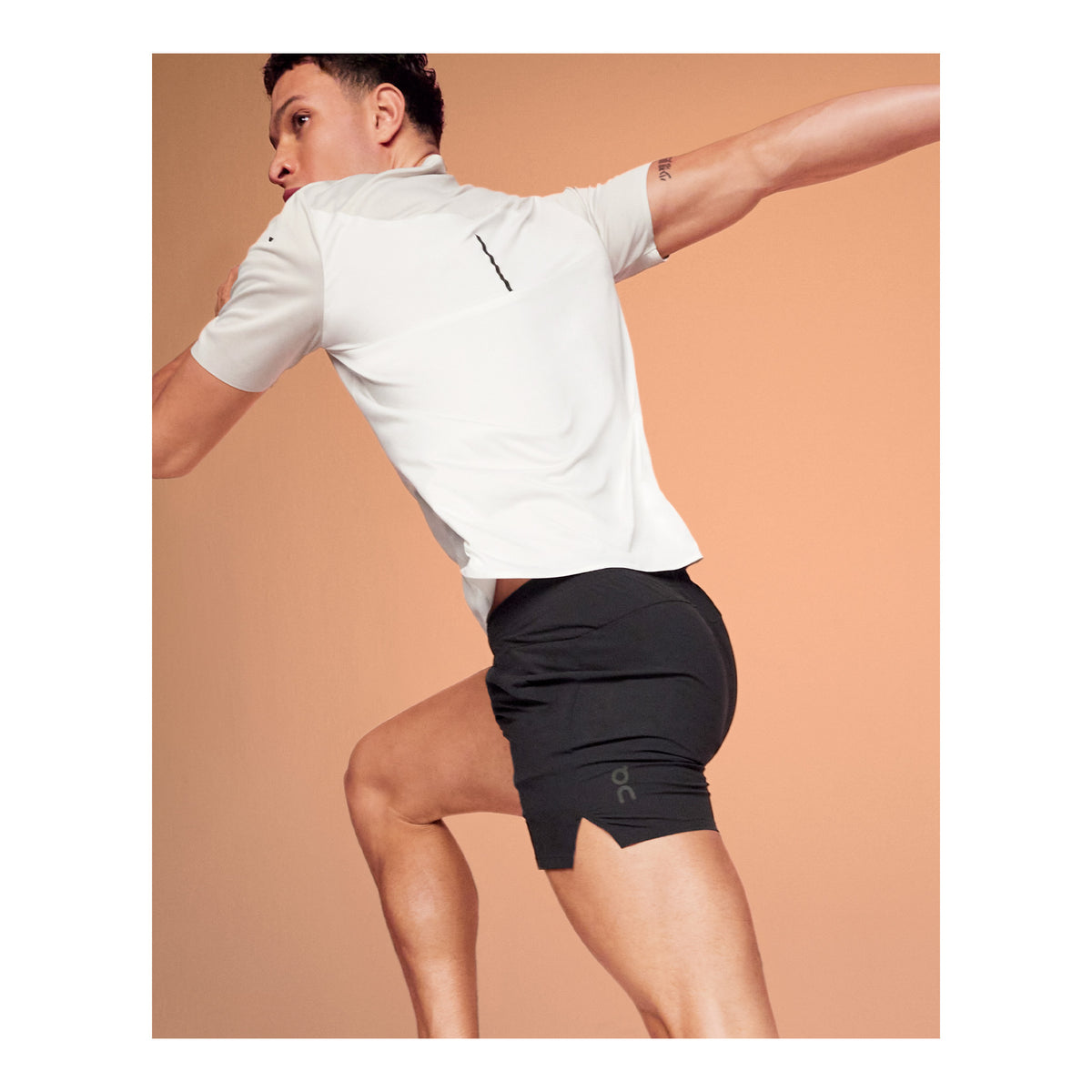 ON ESSENTIAL SHORTS - HOMME