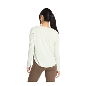 NEW BALANCE DRAPEY JERSEY LONG SLEEVE T-SHIRT - FEMME