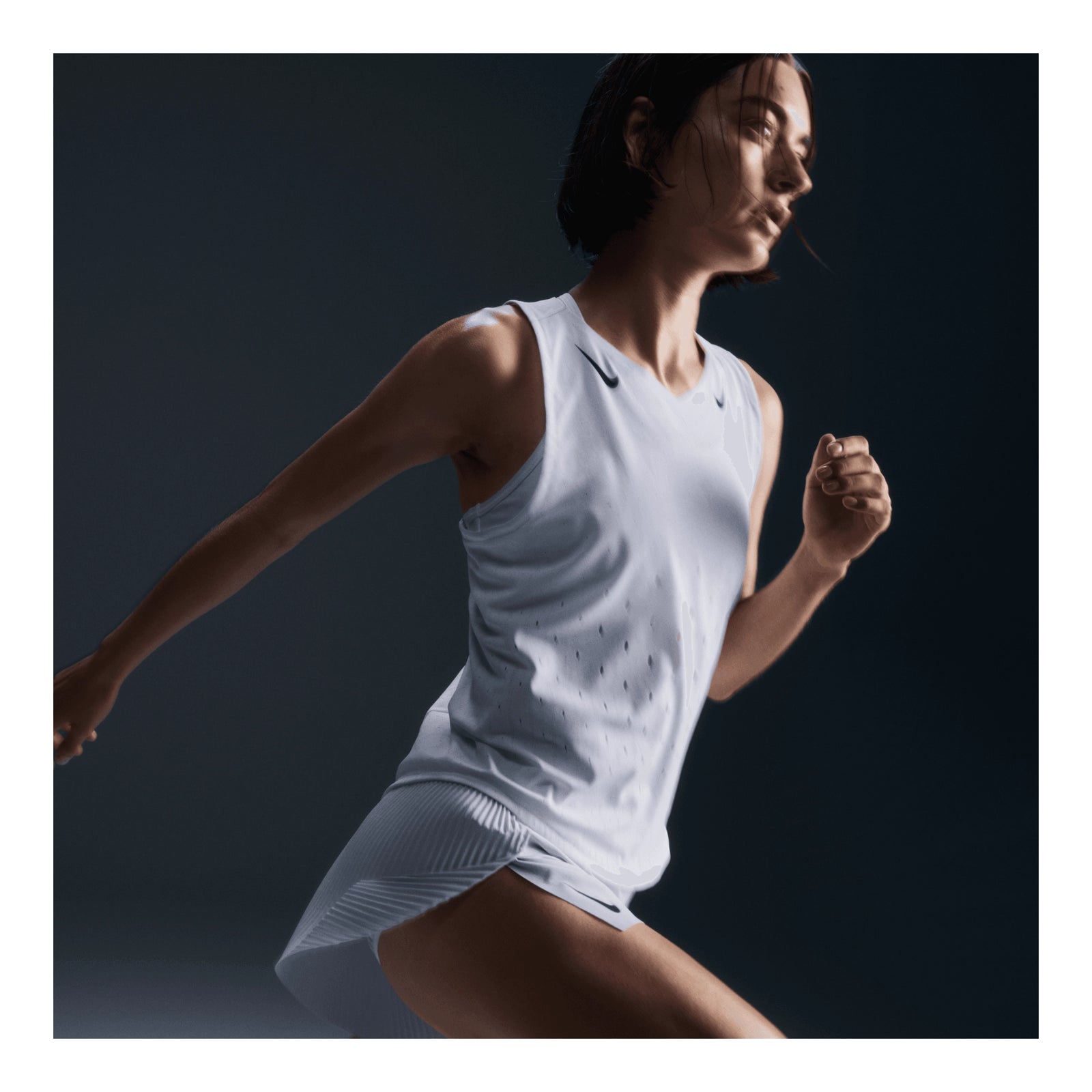 NIKE AEROSWIFT SINGLET - FEMME