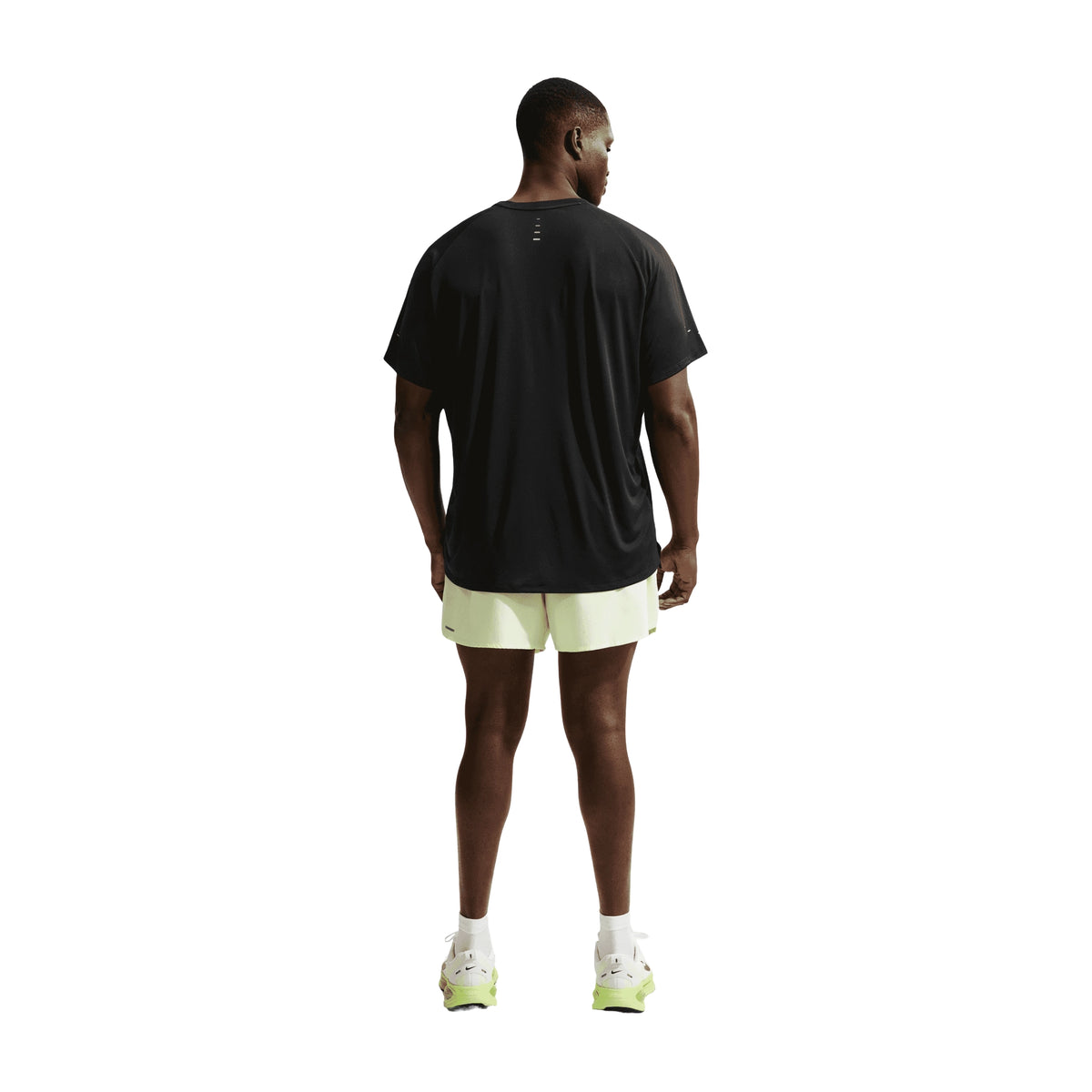 NIKE STRIDE T-SHIRT MANCHES COURTES - HOMME
