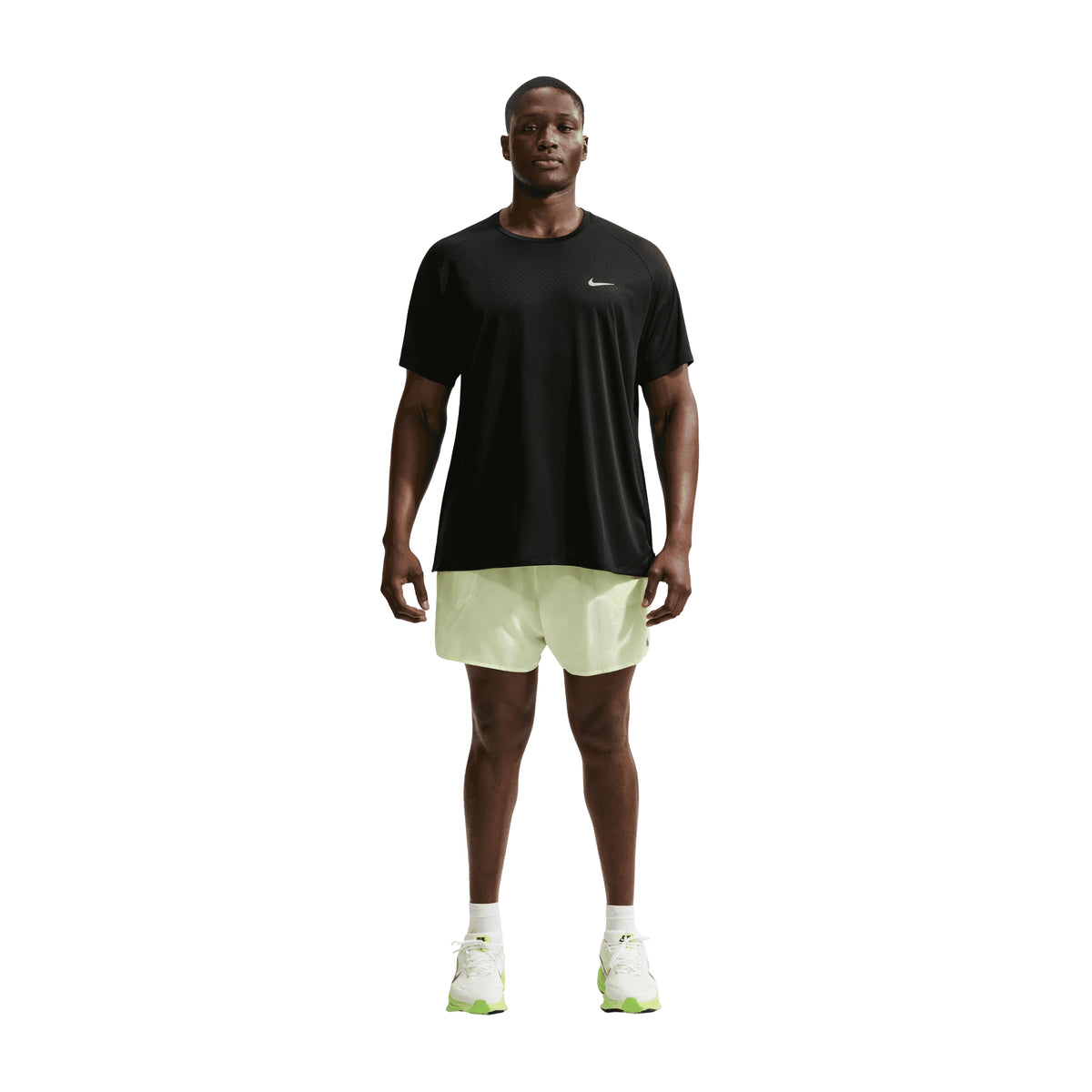 NIKE STRIDE T-SHIRT MANCHES COURTES - HOMME