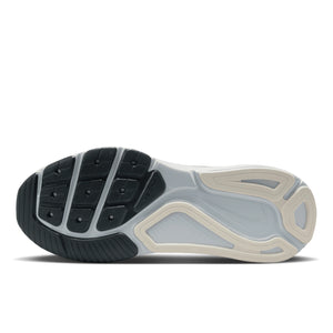 NIKE STRUCTURE 26 - HOMME