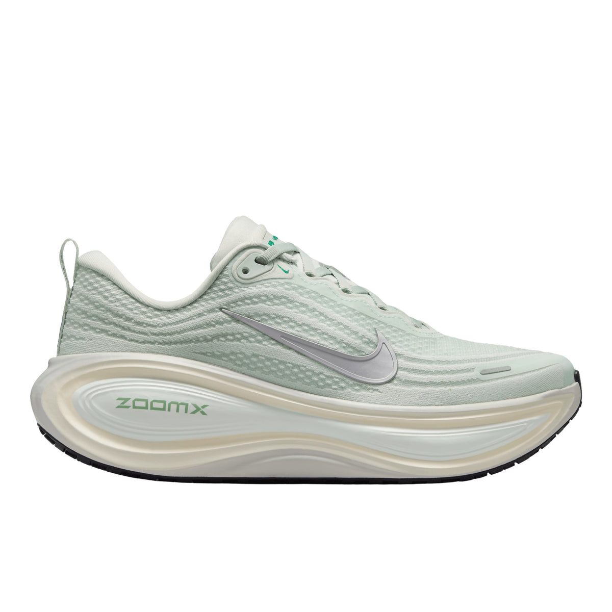 NIKE VOMERO PLUS - FEMME
