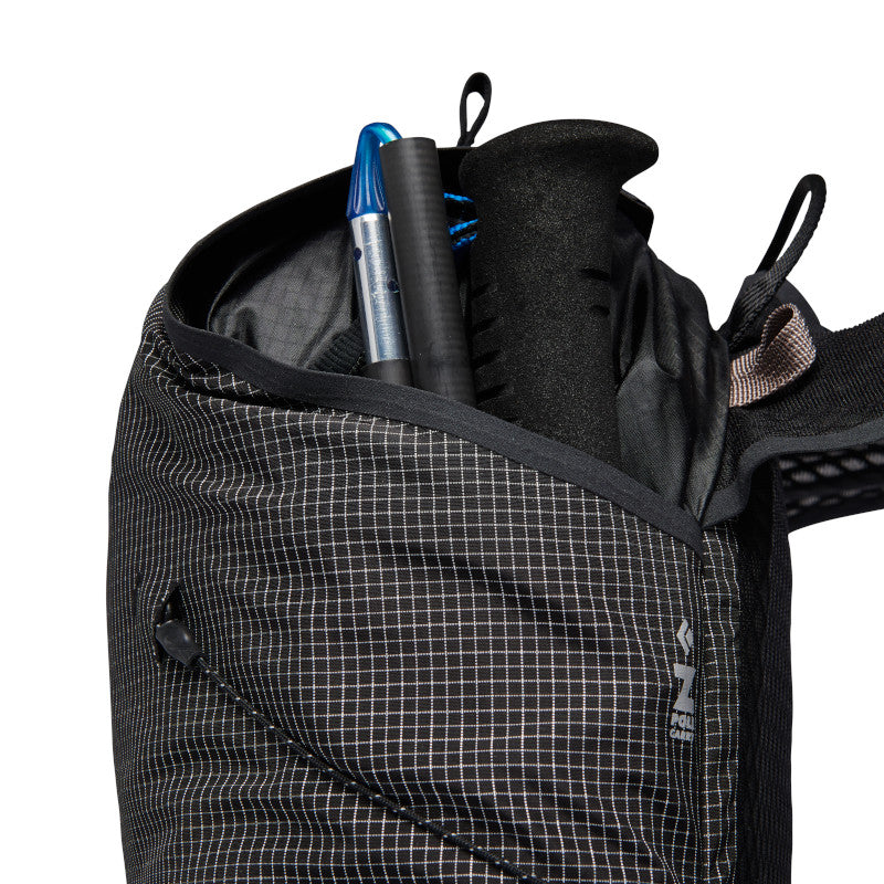 BLACK DIAMOND DISTANCE 15 BACKPACK